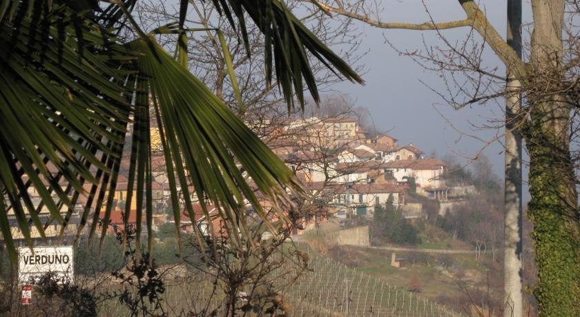 Cascina Arcangelo Raffaele Verduno Екстериор снимка
